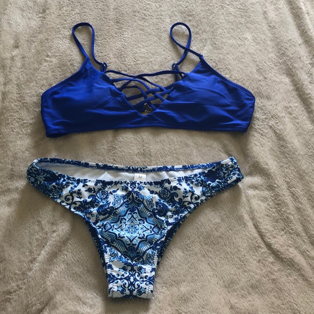 Bathing suit